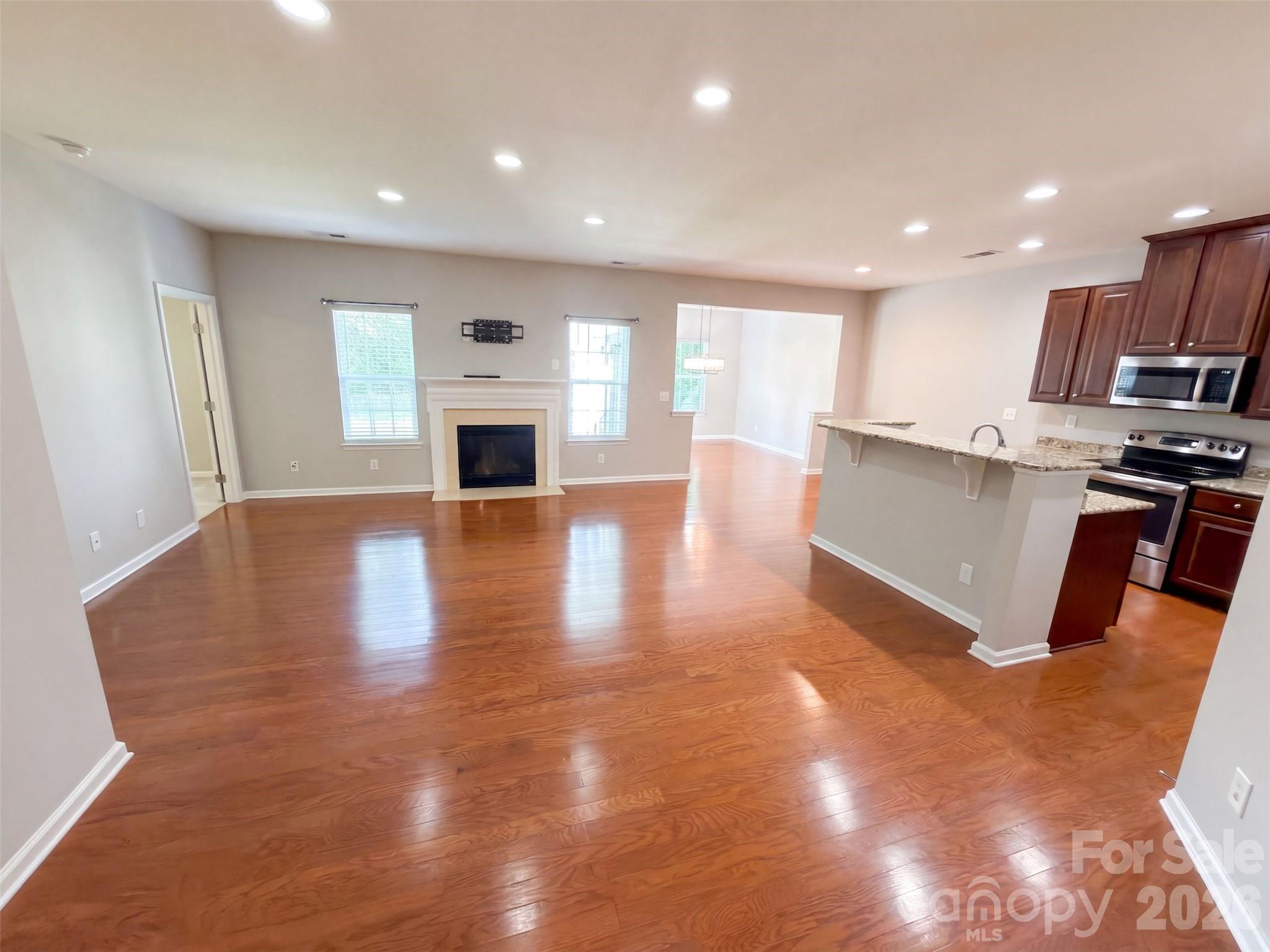 1006 Oakmere Road