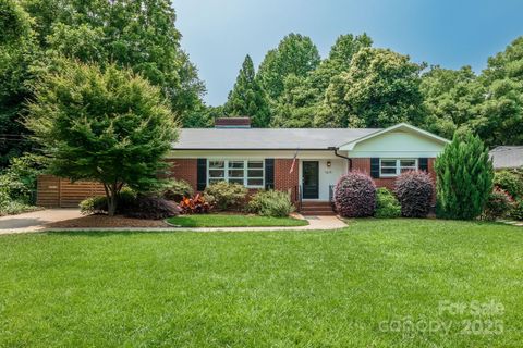 1619 Flynnwood Drive Charlotte NC 28205