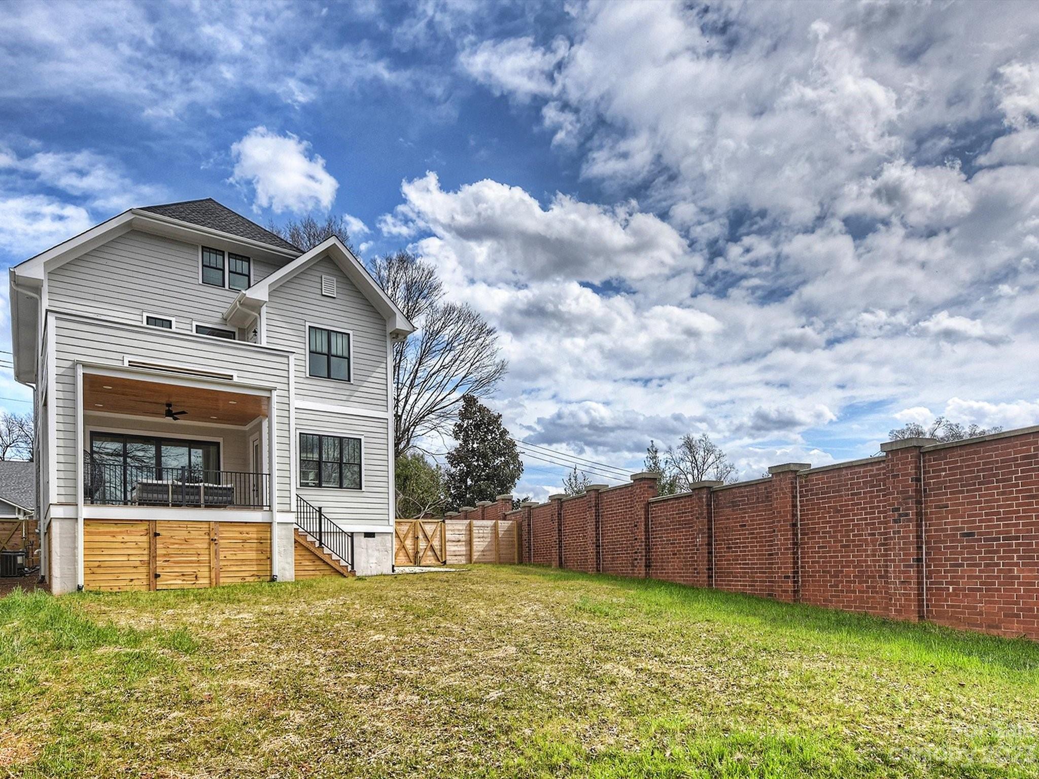 Elizabeth - Residential