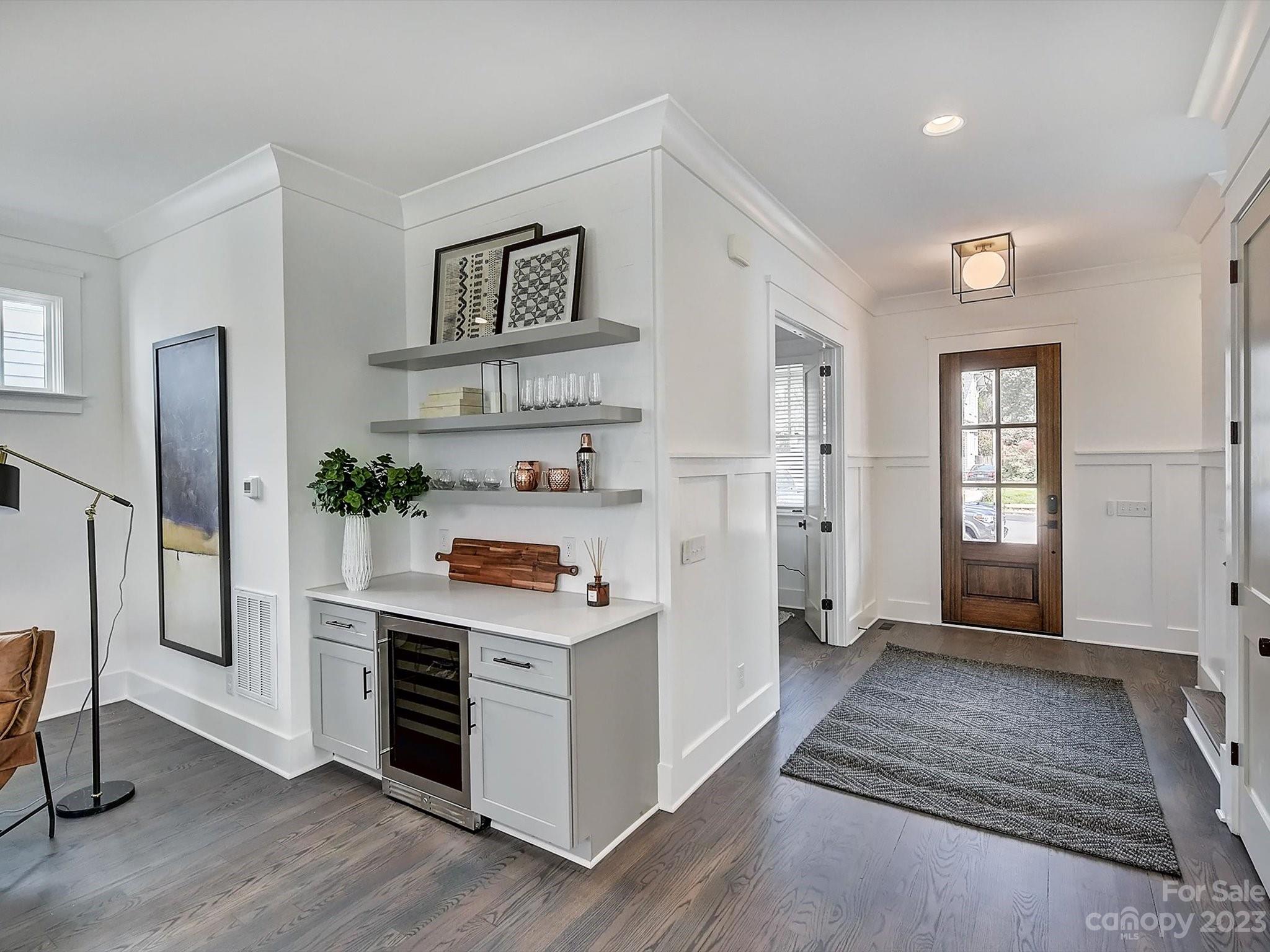 Elizabeth - Residential