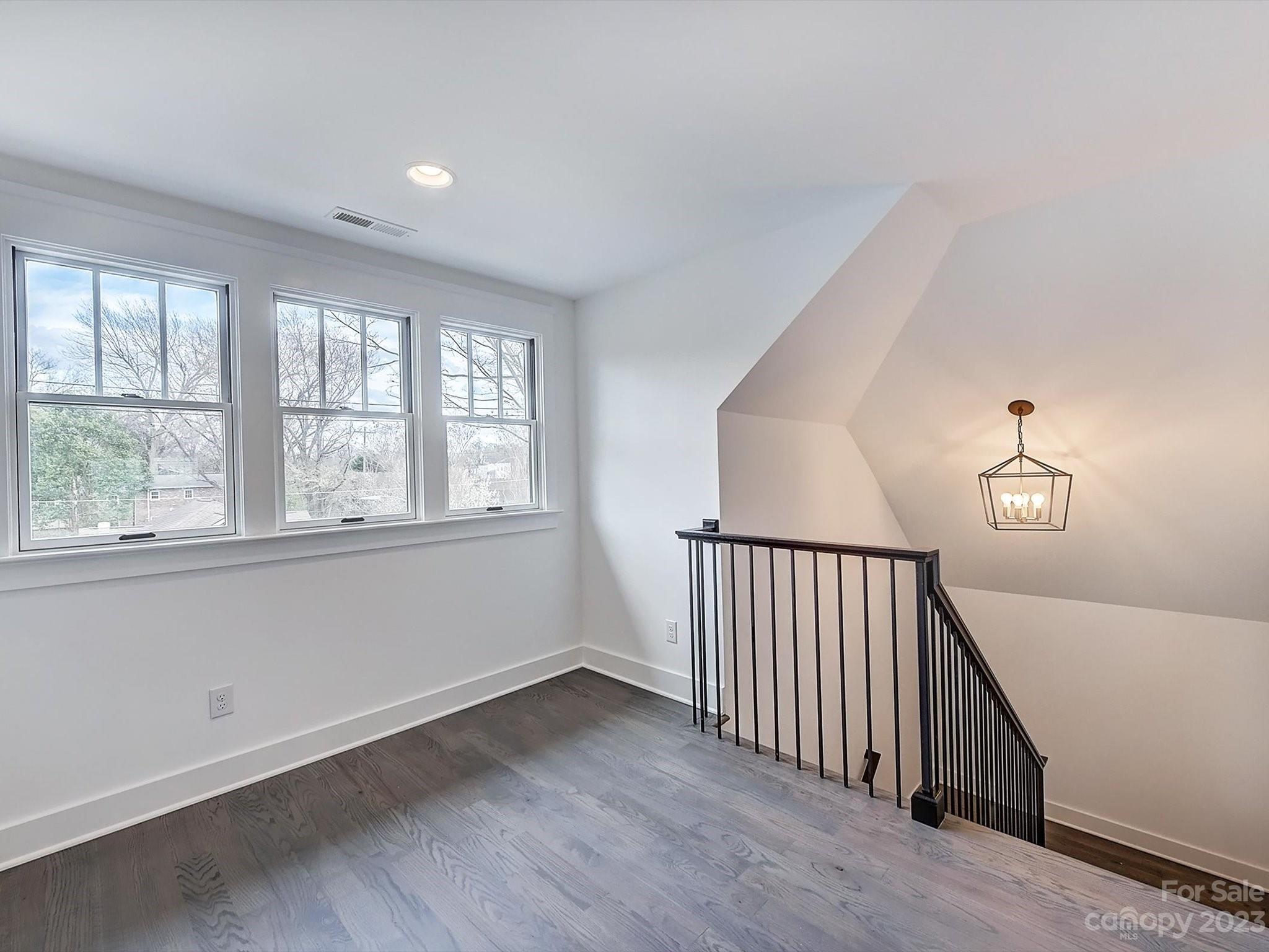 Elizabeth - Residential