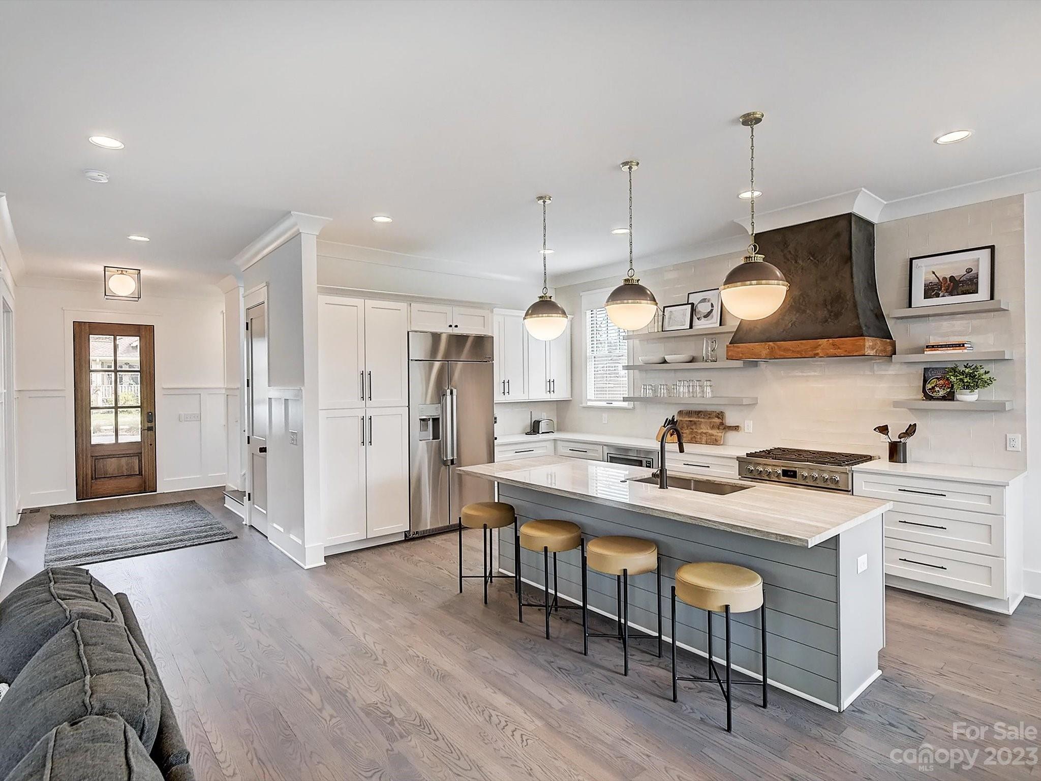 Elizabeth - Residential