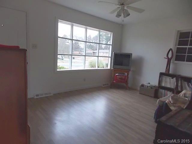 Oakwood Acres - Residential