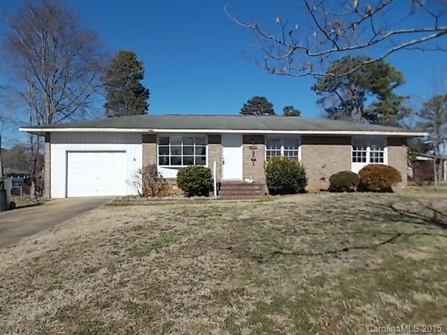 Motivated Seller, no reasonable offer rejected. This adorable ranch home has 3beds, 1bath & a 1 car garage. It sits on approx 0.35 of an acre & has a nice level lot. Home has a family room, eat in kitchen, & a nice deck to relax on in back yard. Needs some TLC to make your own, but has great potential for first time buyer/investors/downsizers. Sold AS-IS.