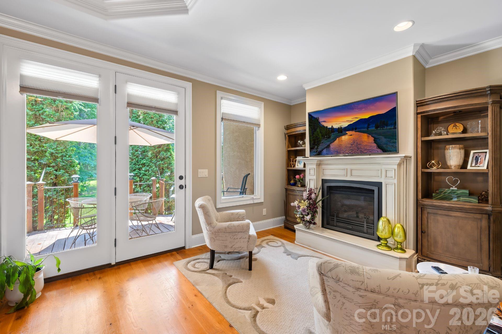 Woodleaf - Residential