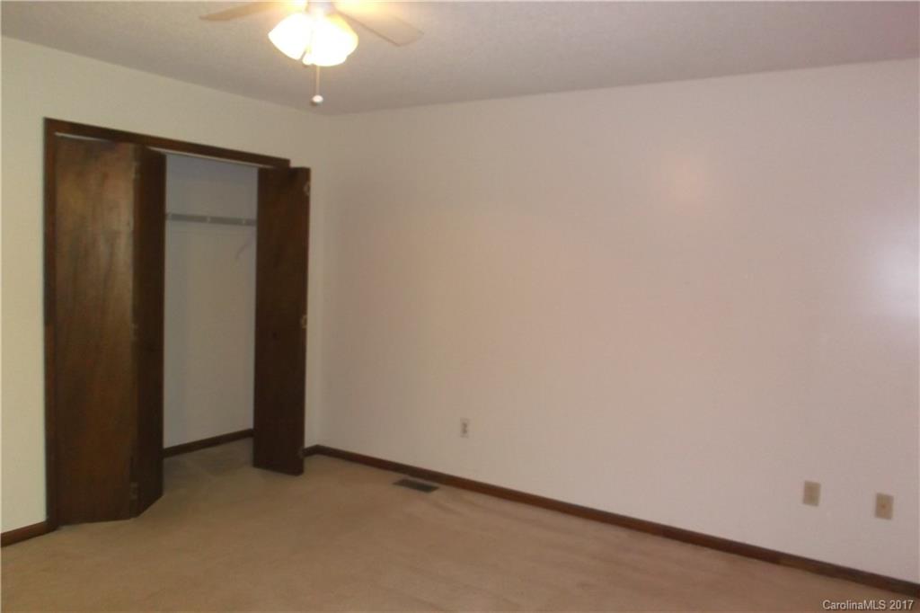 Southern Springs - Residential