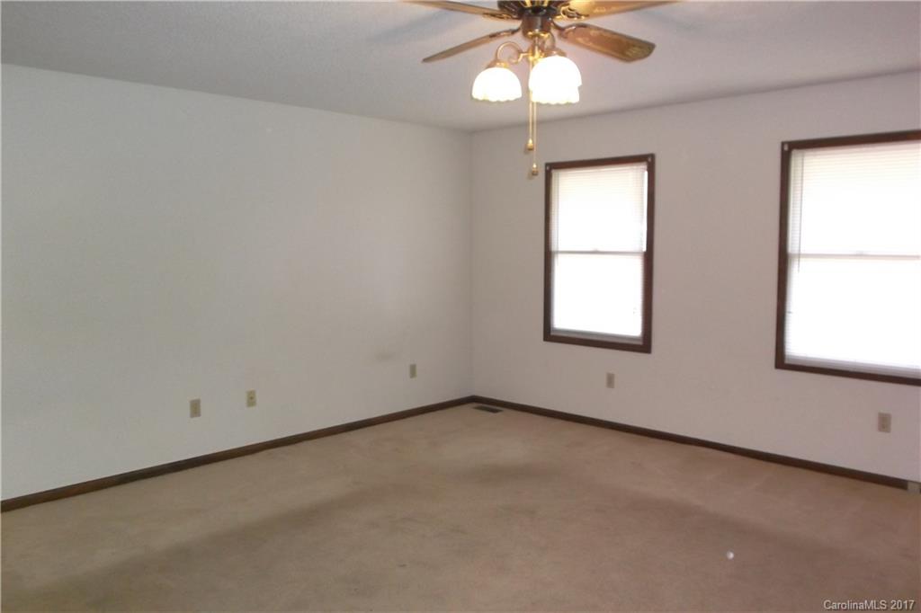 Southern Springs - Residential