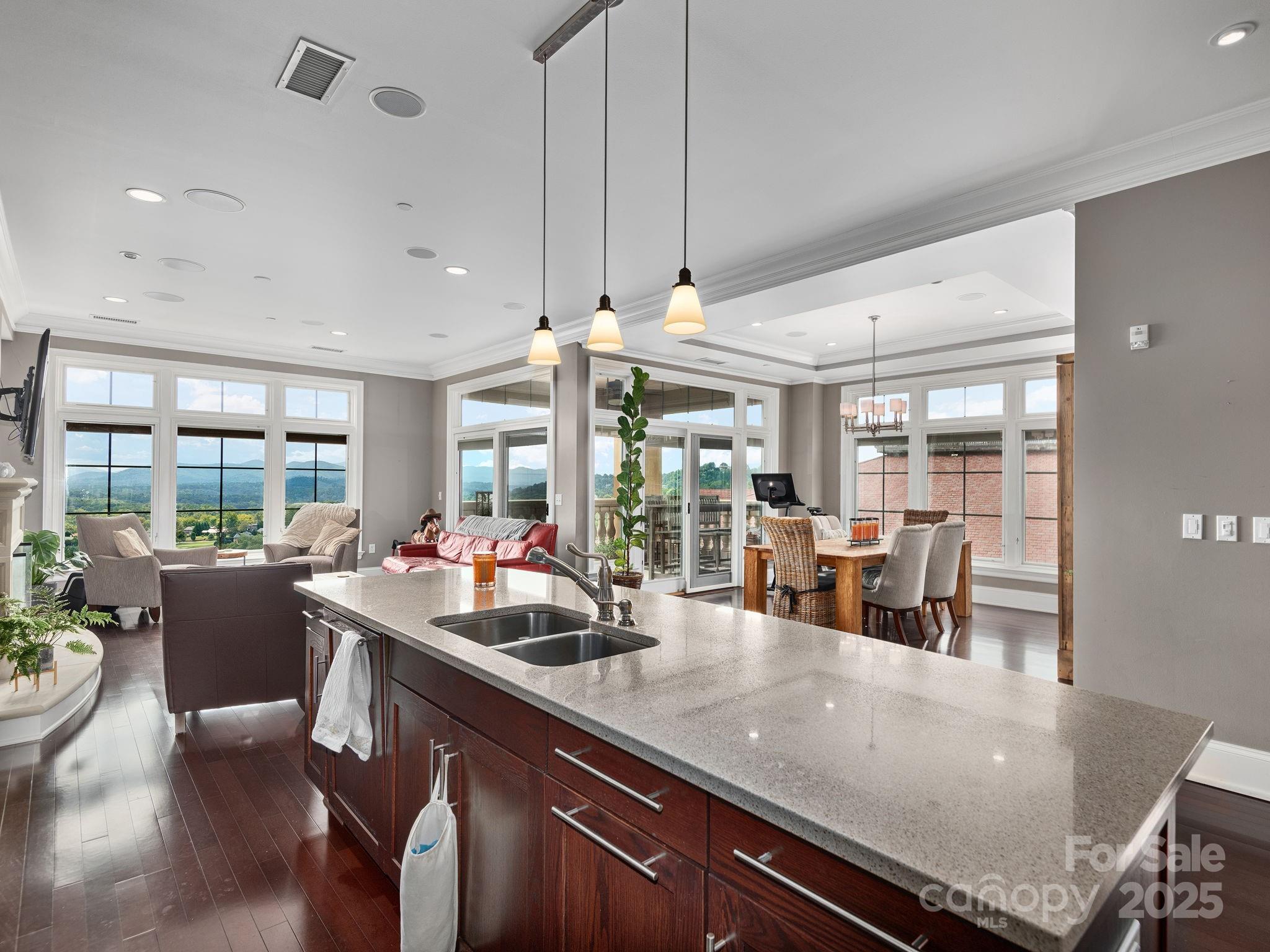 The Fitzgerald Condominium - Residential