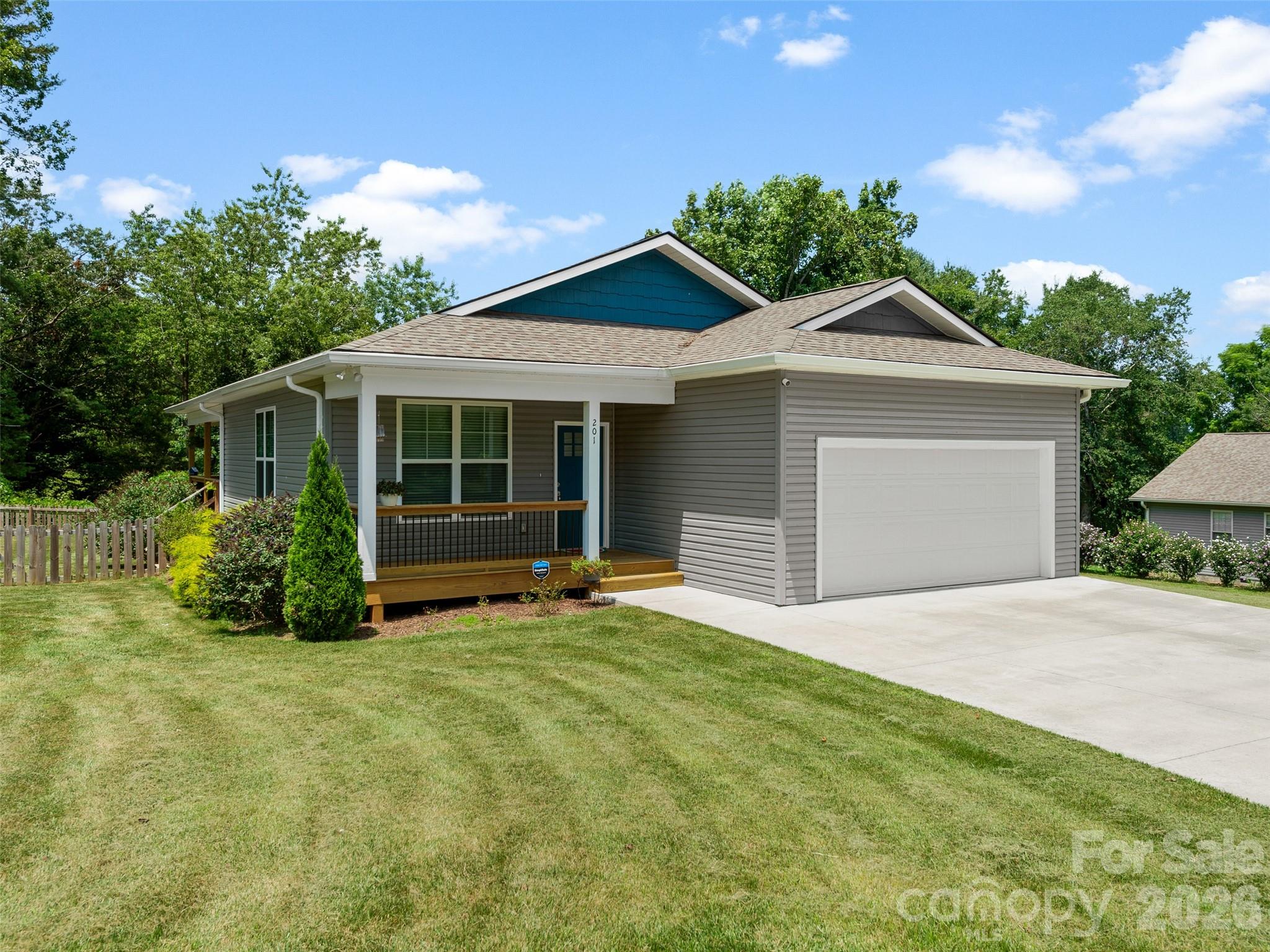 201 N Mapleton Drive, East Flat Rock, NC, 28726