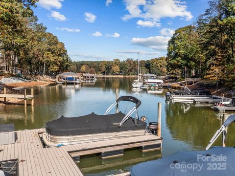 101 Lynn Cove Lane Mooresville NC 28117