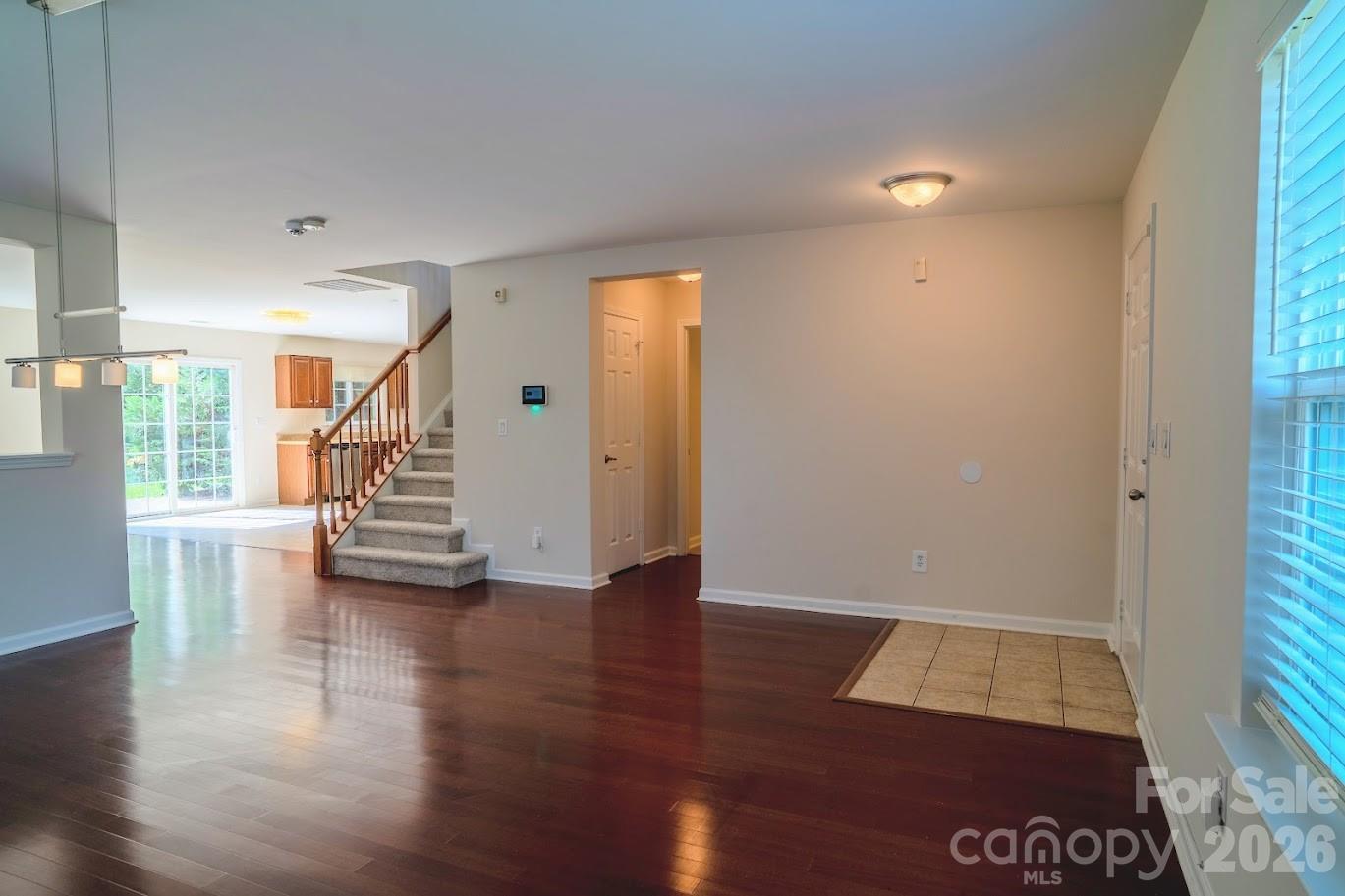 9411 Seamill Road