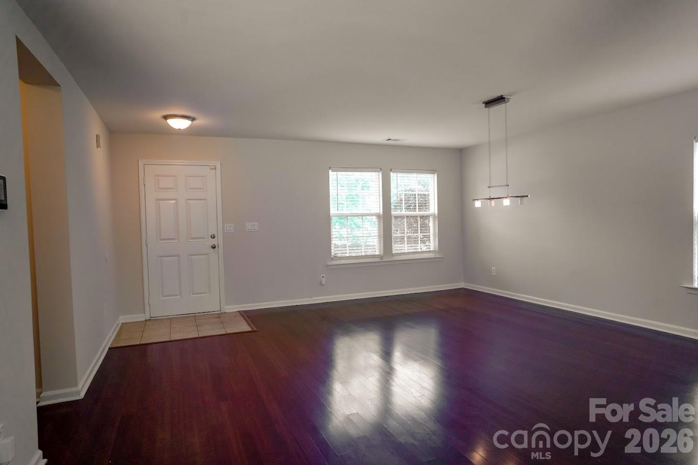 9411 Seamill Road
