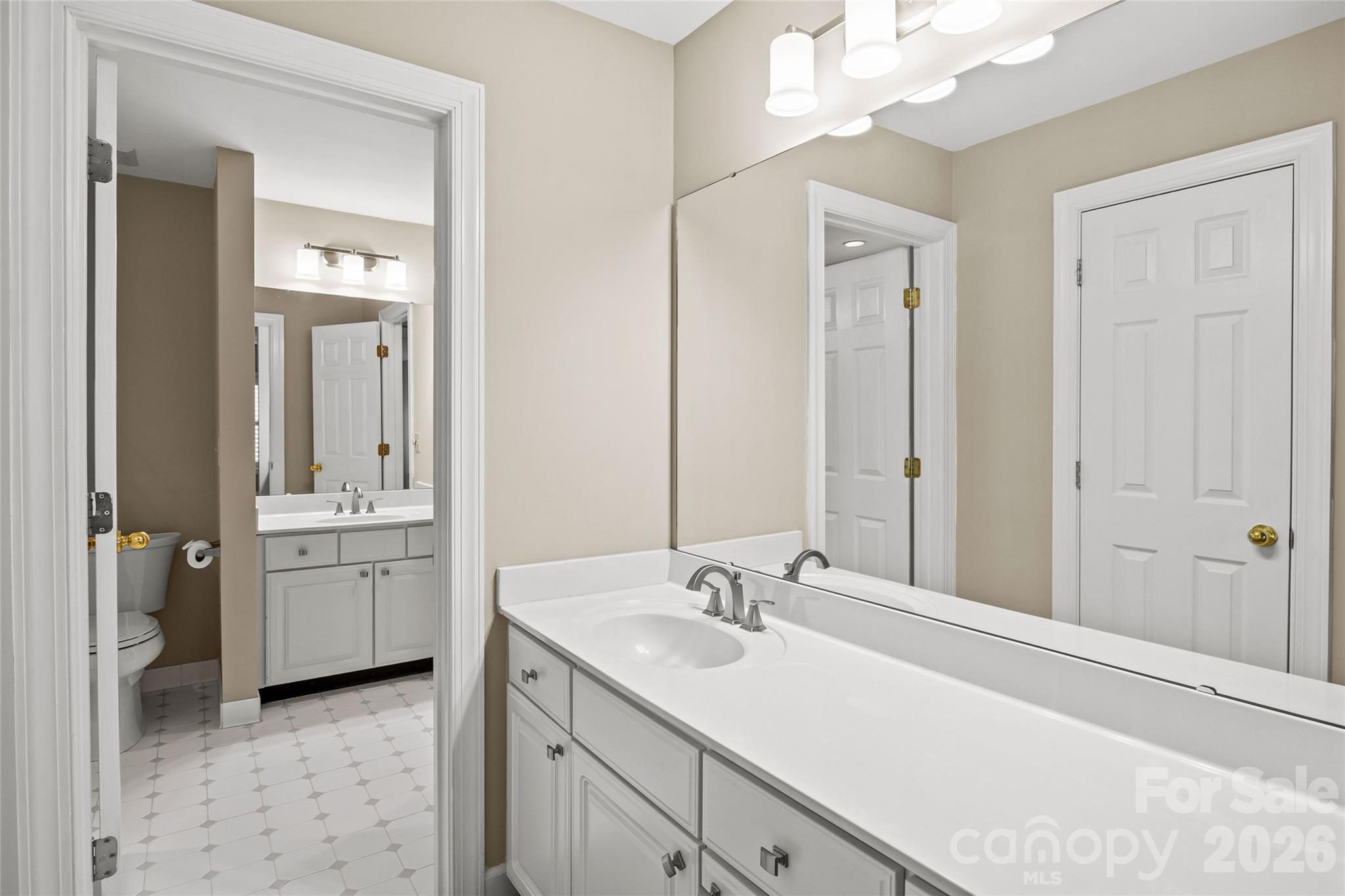 Wrenfield On Sharon - Residential