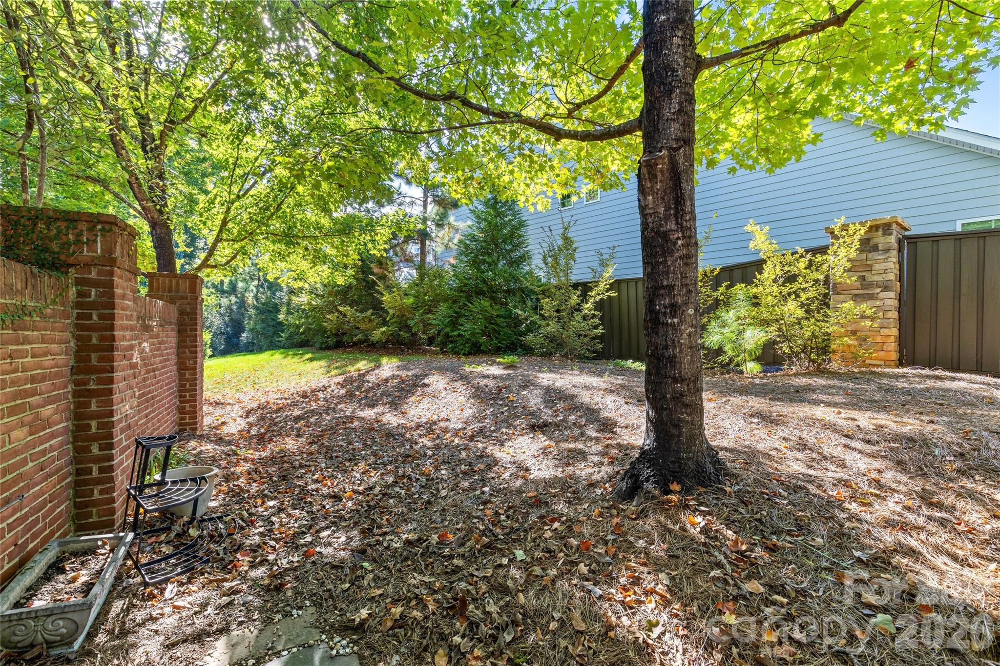 Wrenfield On Sharon - Residential