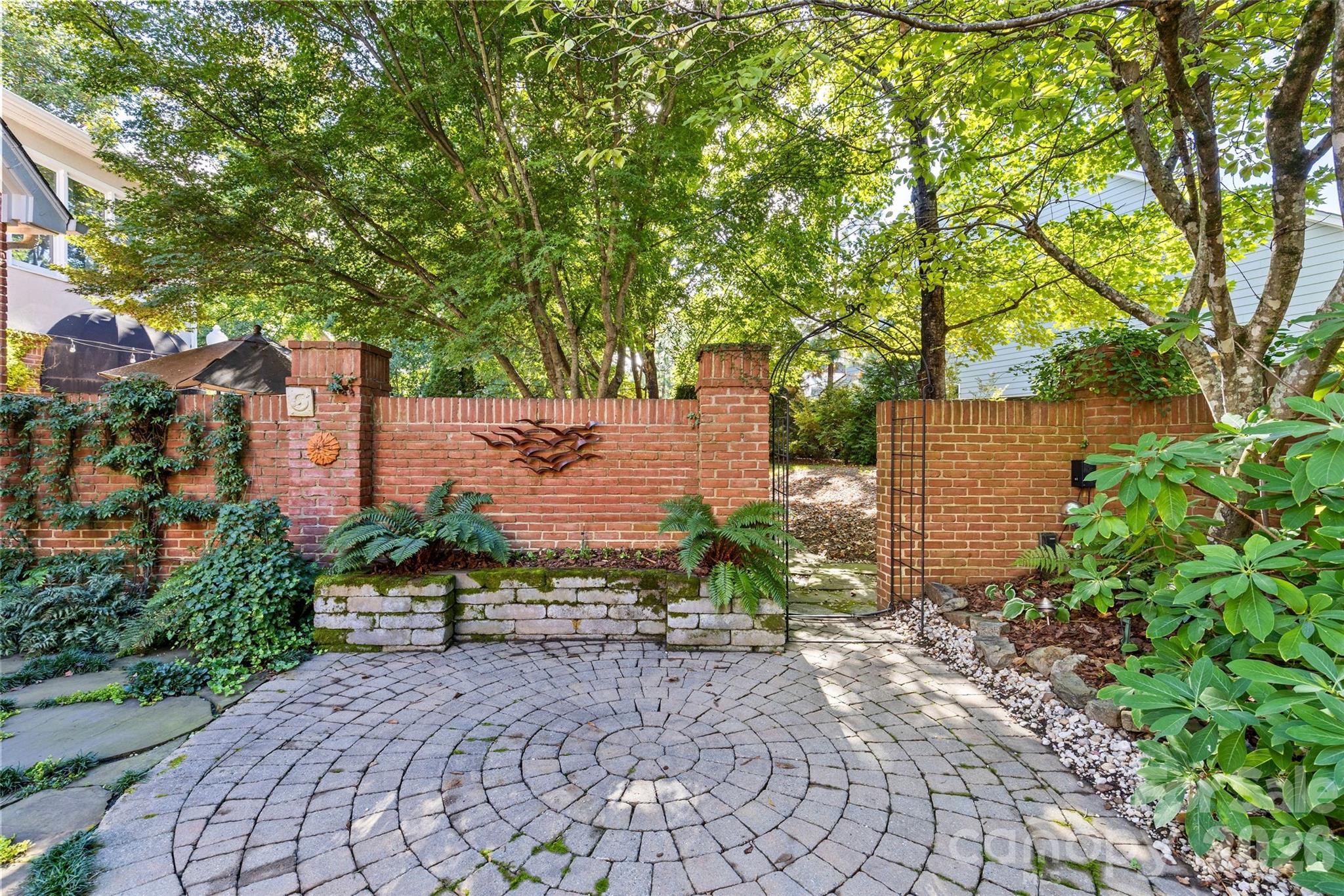 Wrenfield On Sharon - Residential