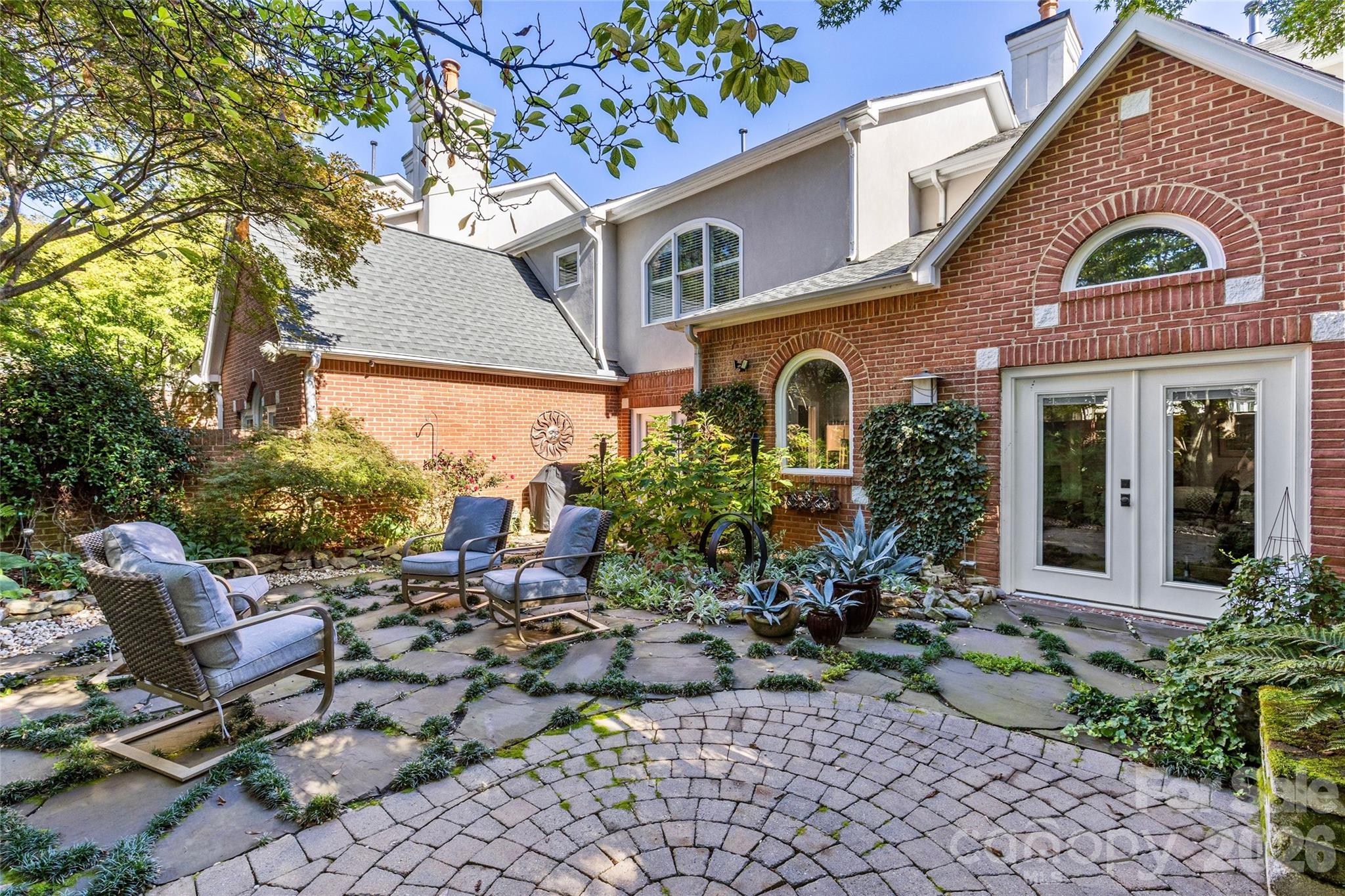 Wrenfield On Sharon - Residential