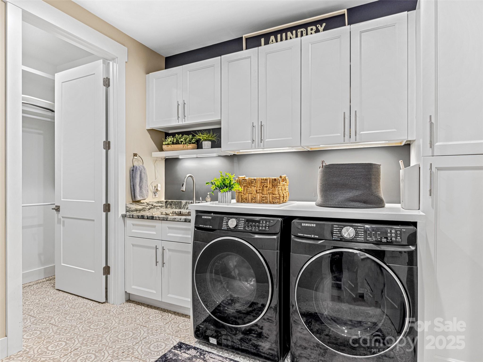 Mills River Crossing - Residential