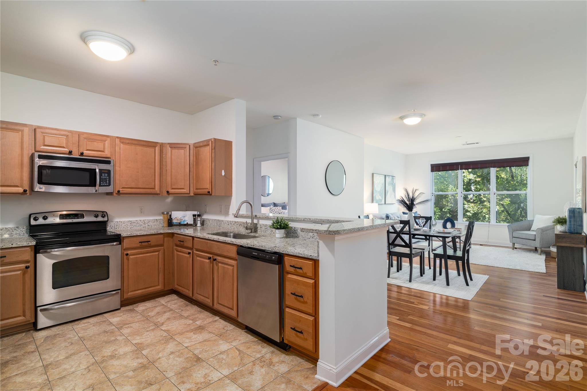 1000 E Woodlawn Road 217