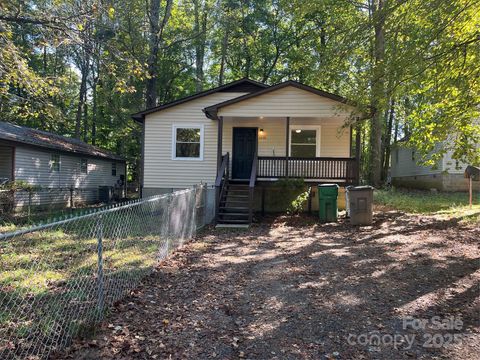 Photo of 3630 Durham Lane, Charlotte, NC 28269 (MLS # 4309654)