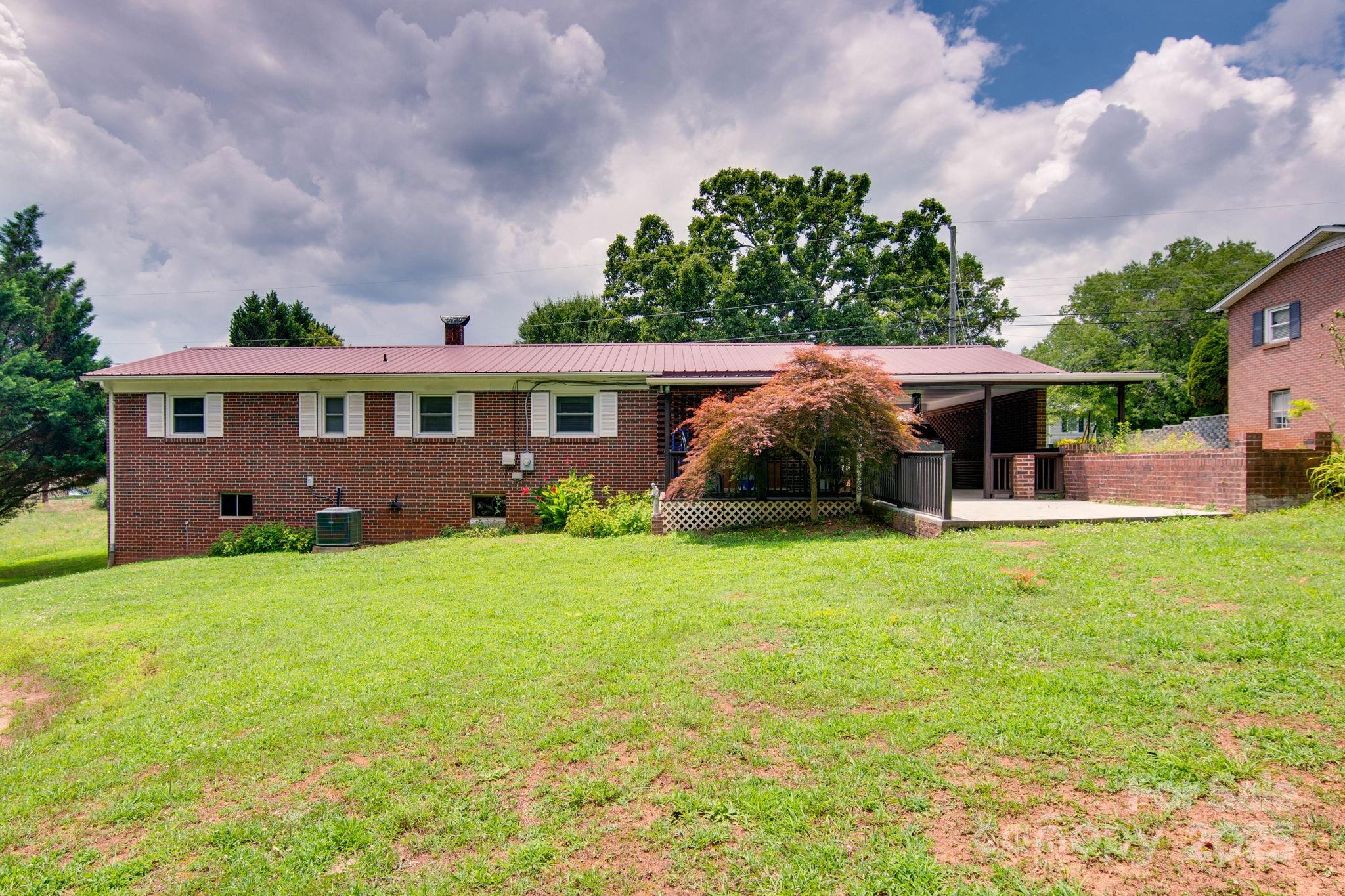 2310 Honeysuckle Place