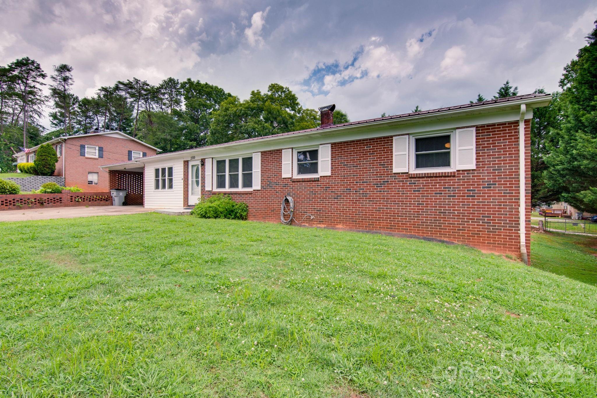 2310 Honeysuckle Place