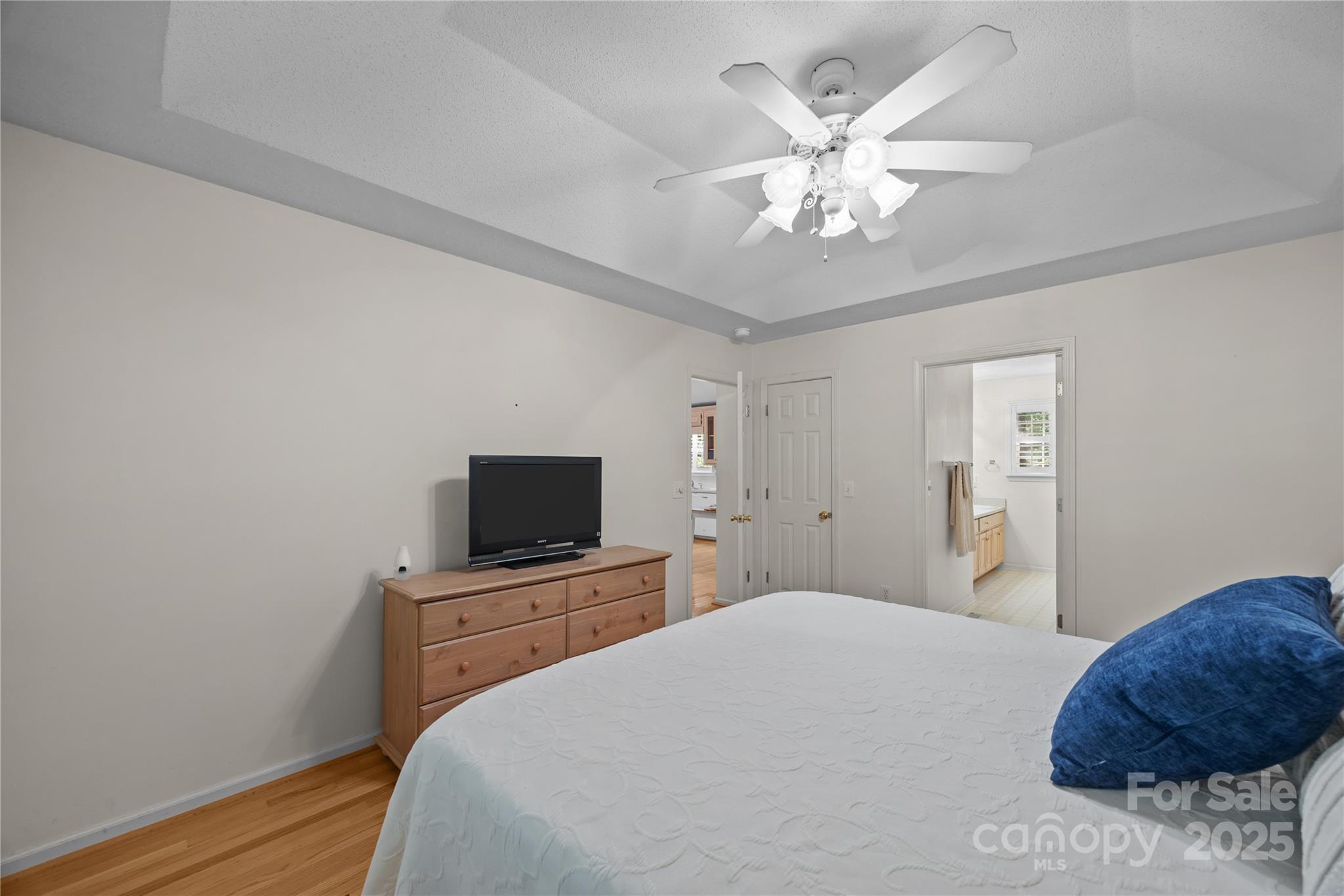 Holly Forest - Residential