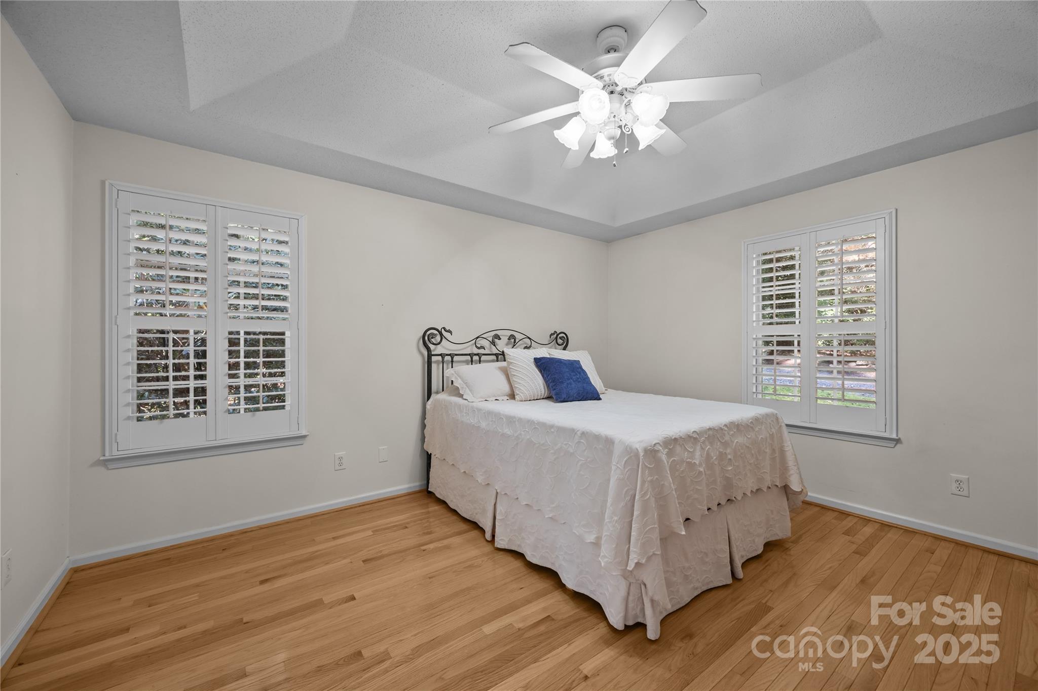 Holly Forest - Residential