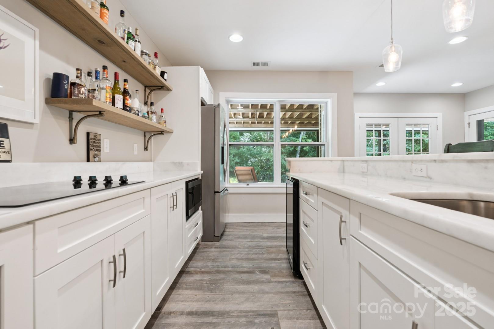 Shelly Woods - Residential