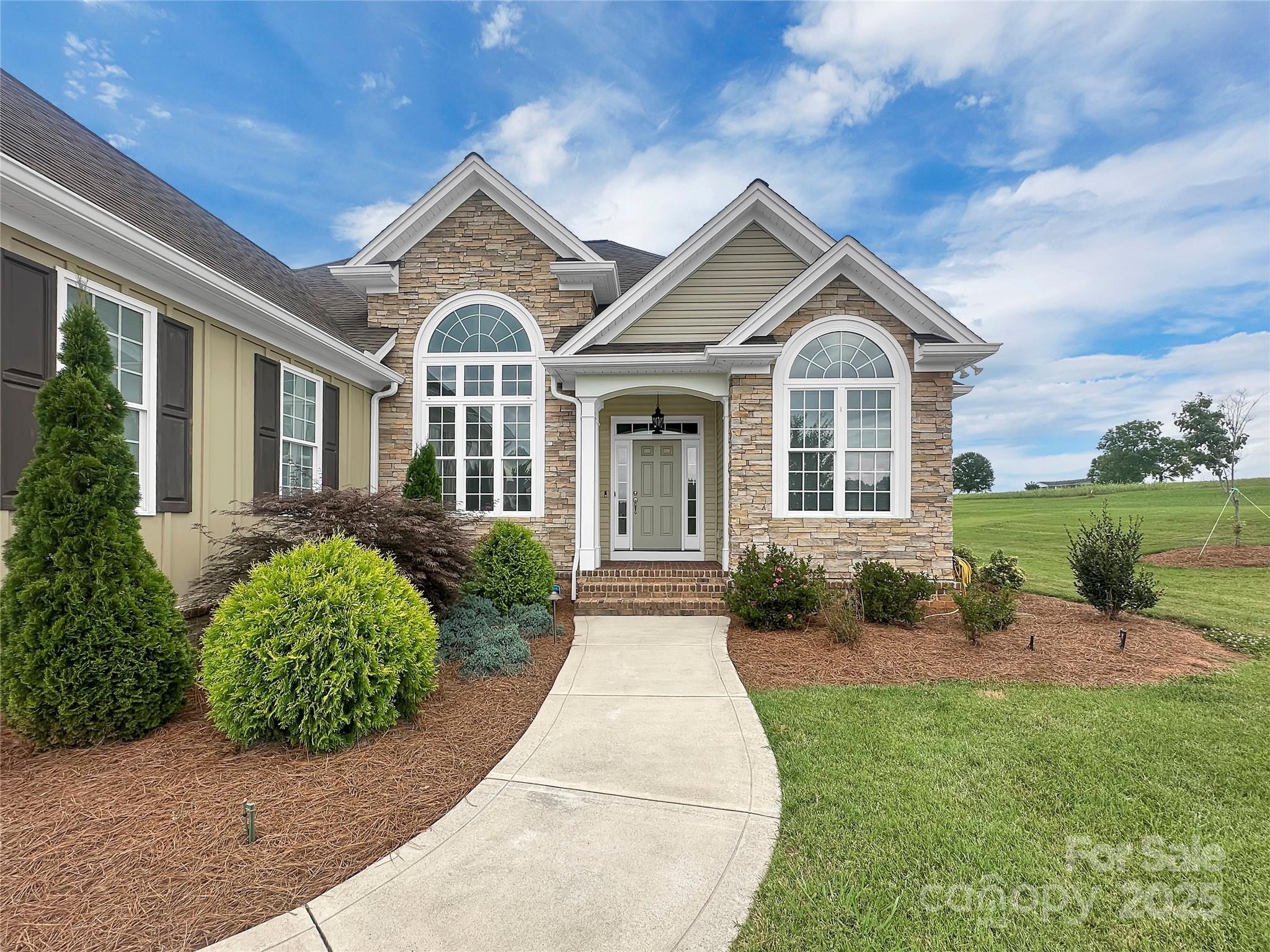 106 Vintage Woods Court