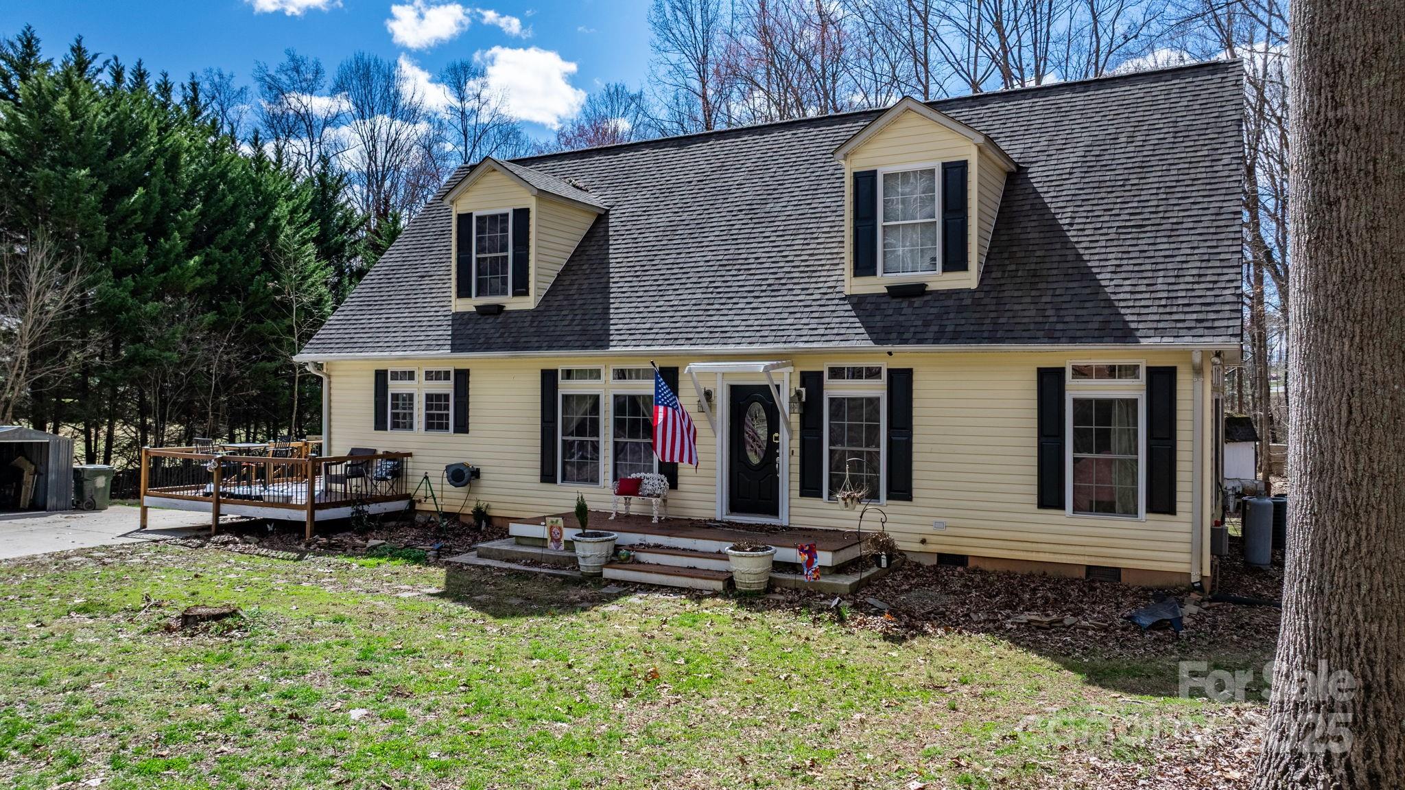7648 Forest Oak Drive