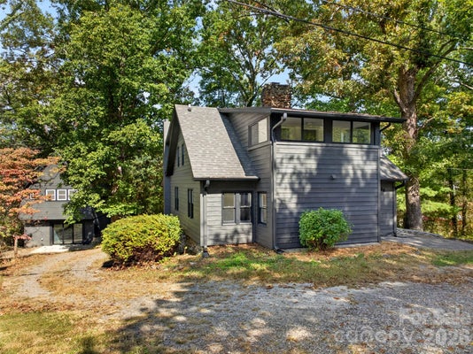 64 AND 56 PINE CONE DRIVE # 1 AND 2, ASHEVILLE, NC 28805 - Image e7a14df3dfe95bf093cb11542de1e3c9/3390931901