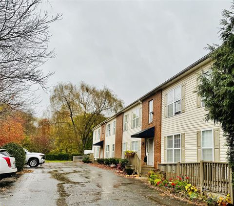 237 Camelot Drive B Waynesville NC 28786