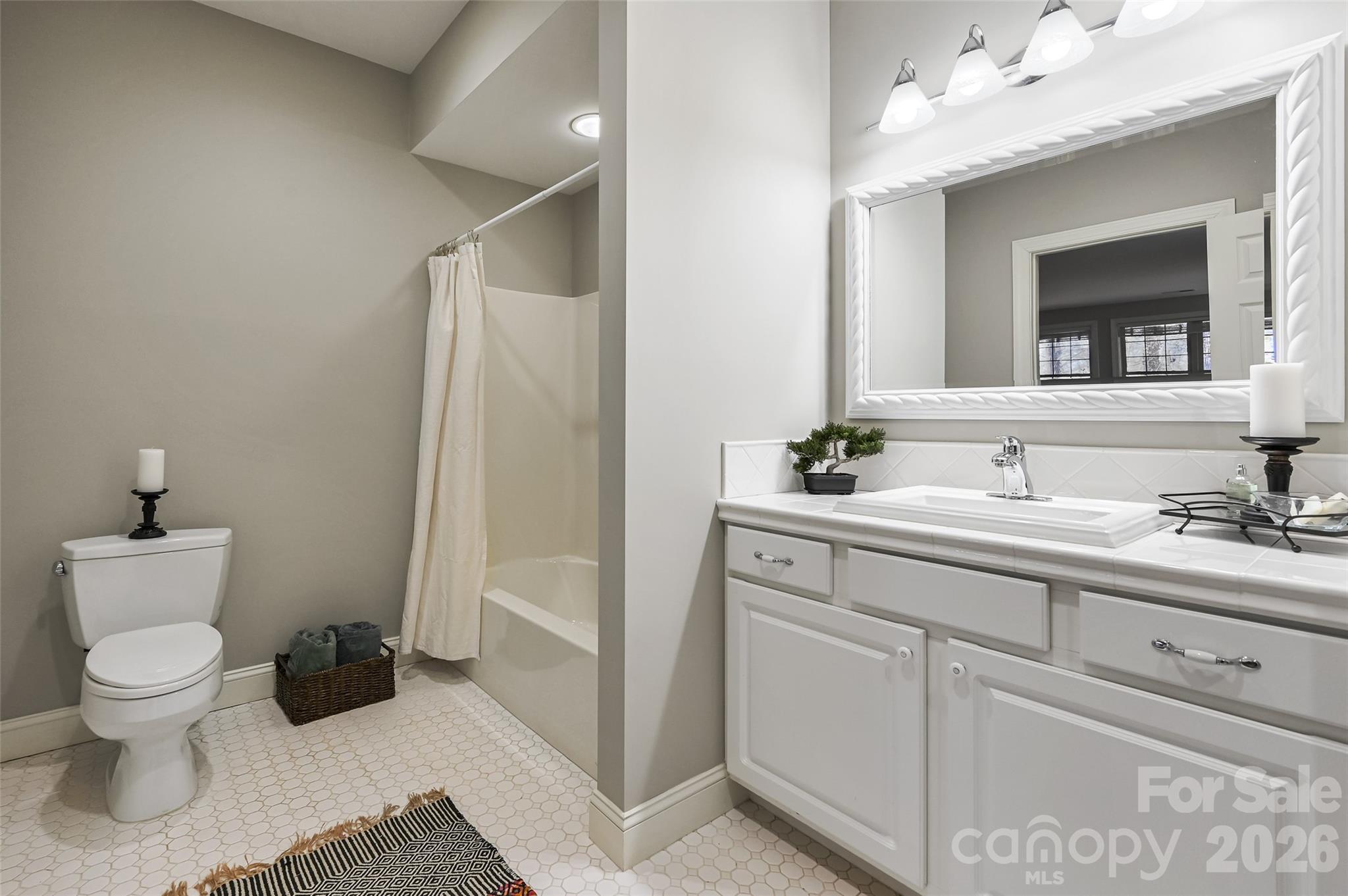 Dunroy On Rutledge - Residential