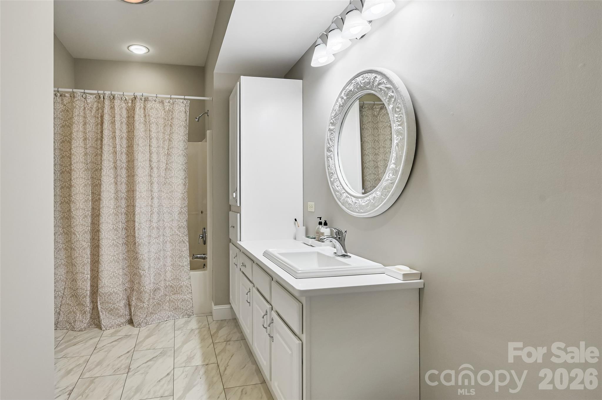 Dunroy On Rutledge - Residential