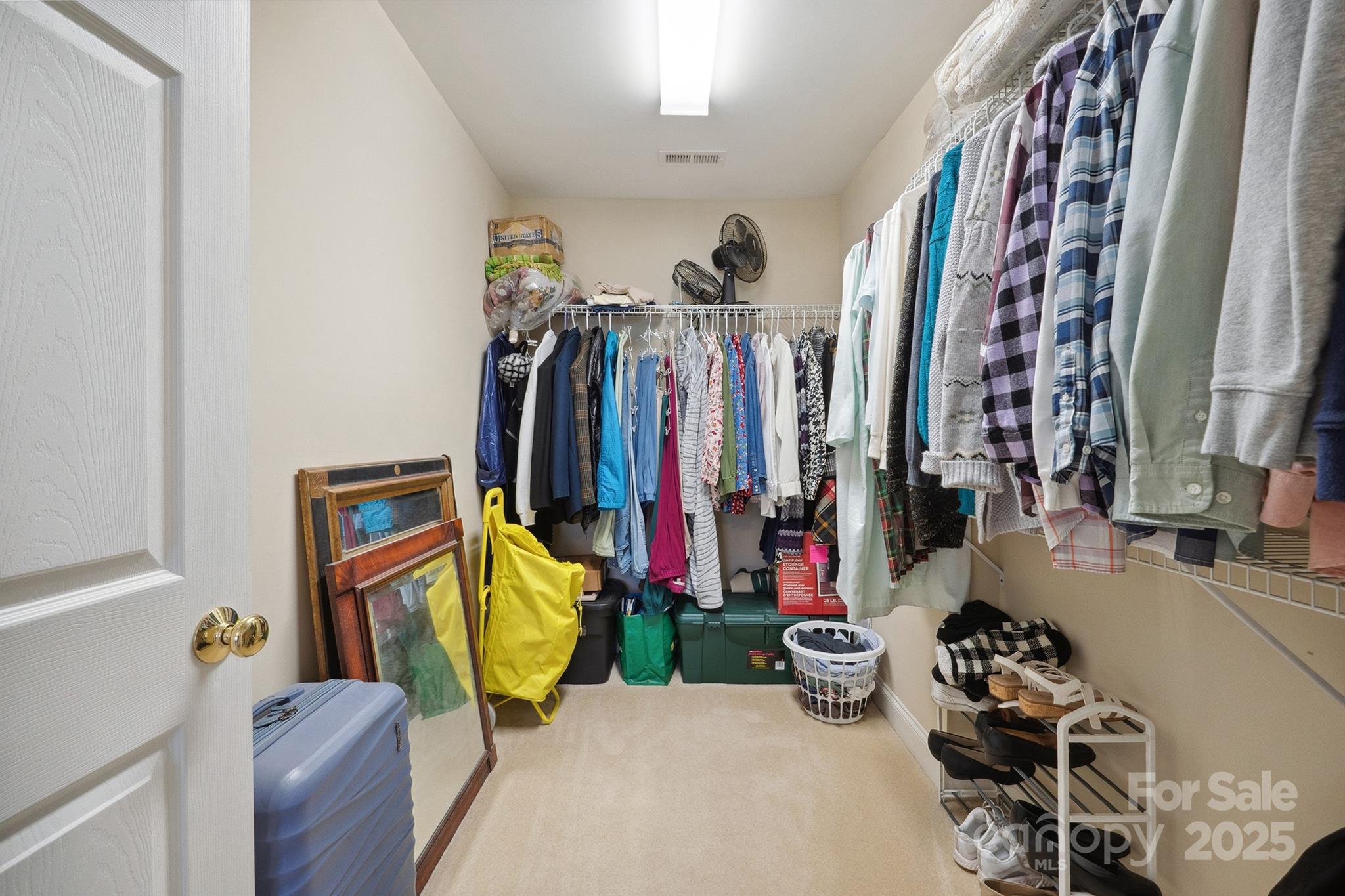 HENRYS GLEN - Residential