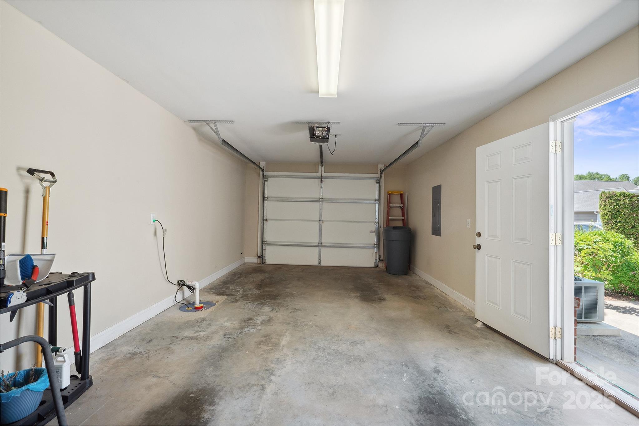 HENRYS GLEN - Residential