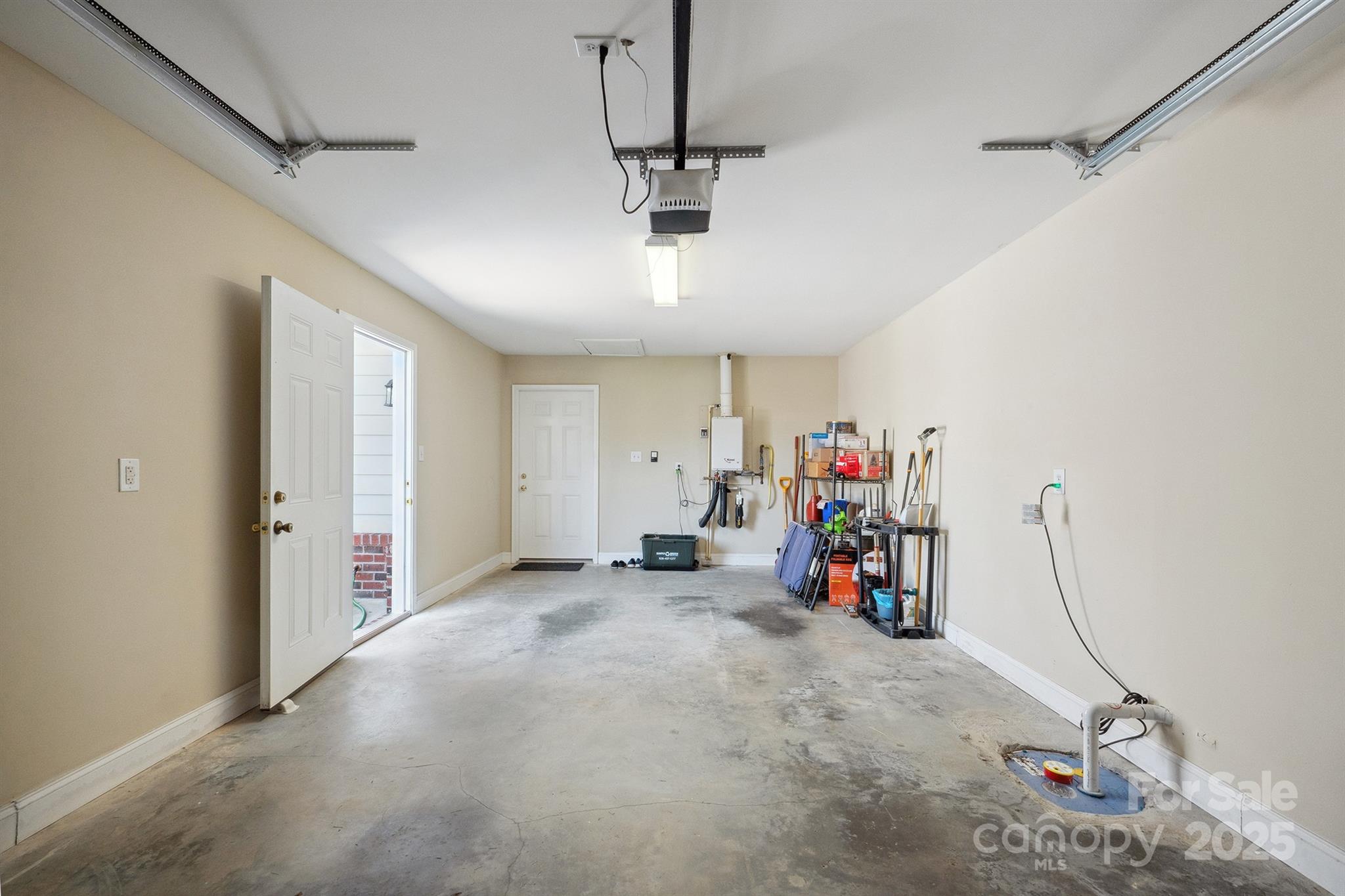 HENRYS GLEN - Residential