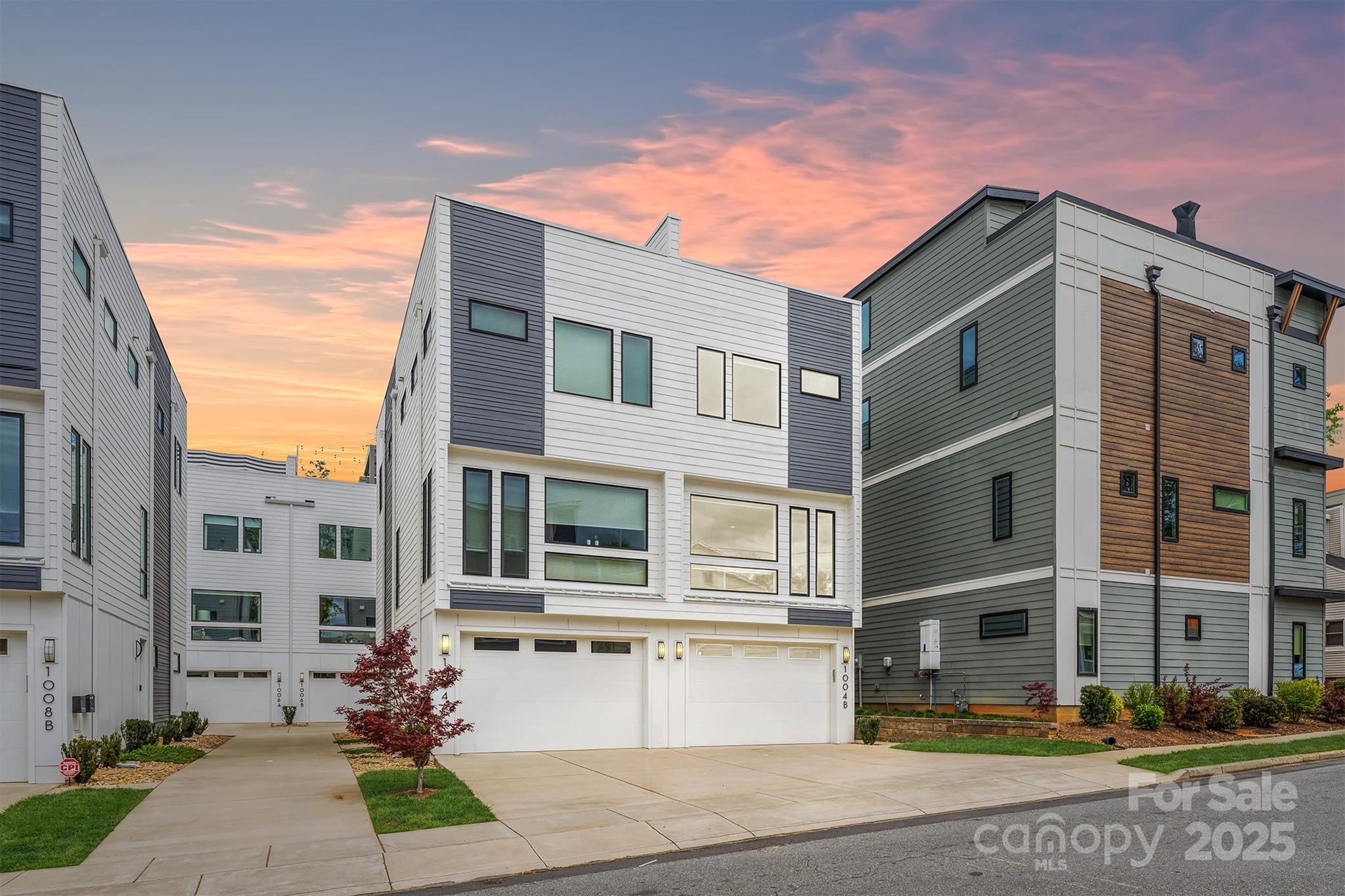 1004. Greenleaf Avenue B