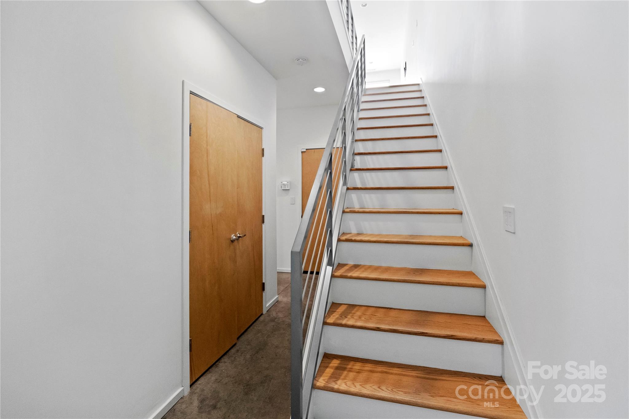 1004. Greenleaf Avenue B