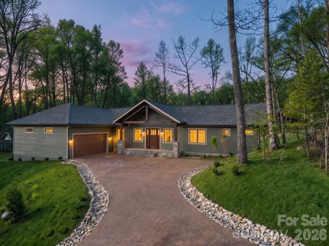 Photo of 296 Austin Mountain Drive, Burnsville, NC 28714 (MLS # 4360900)