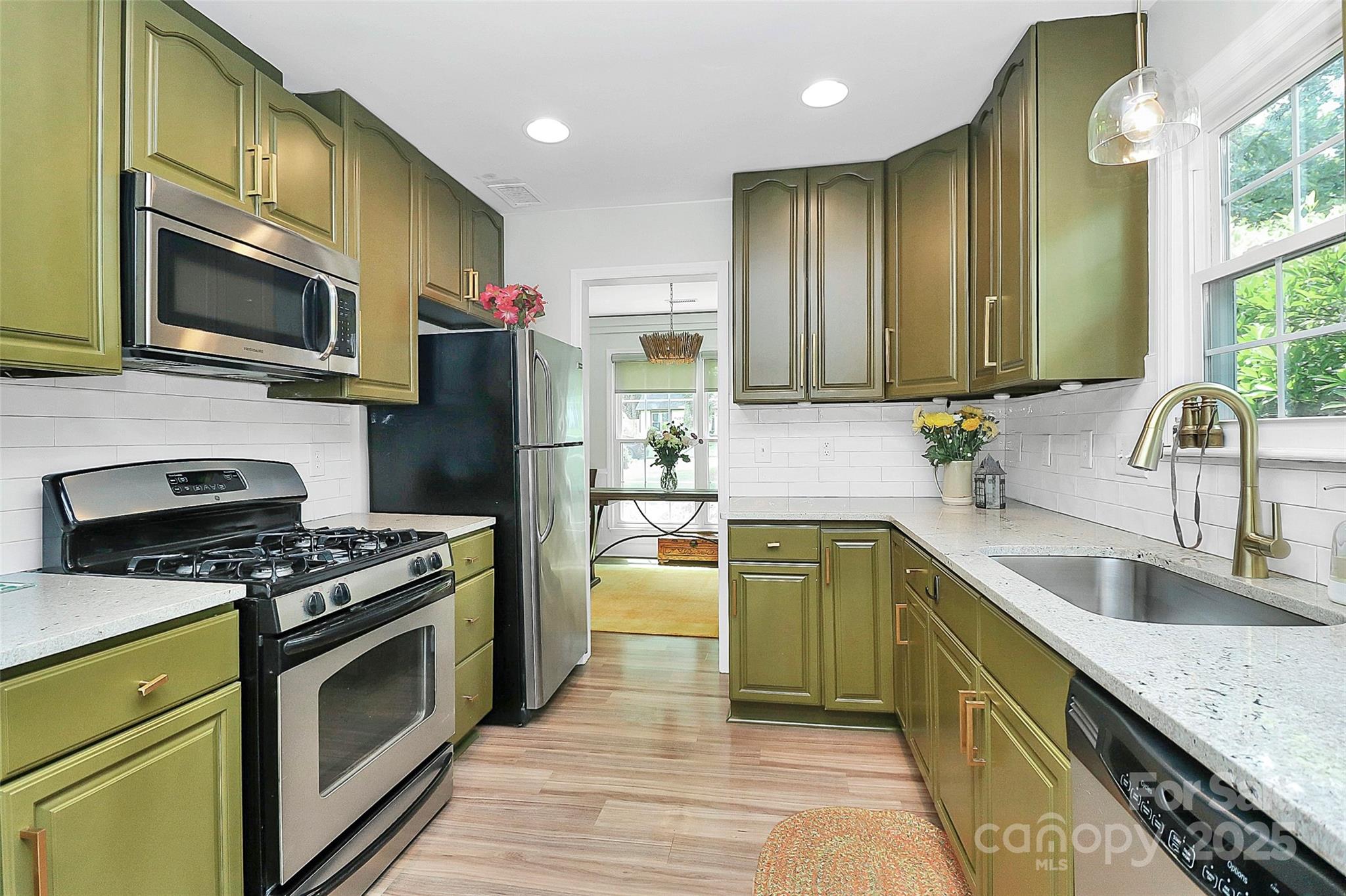 3708 Sweetgrass Lane