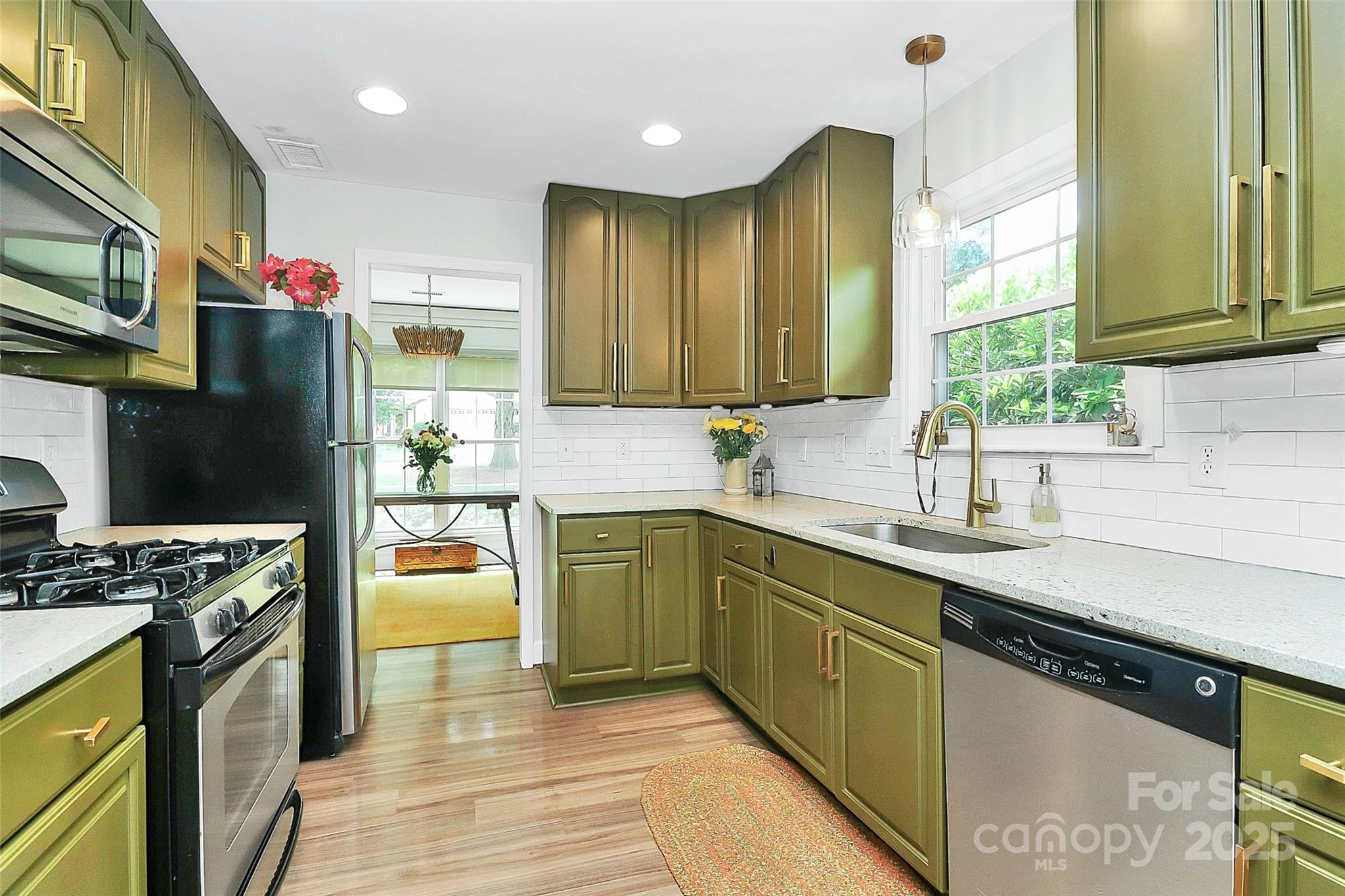 3708 Sweetgrass Lane