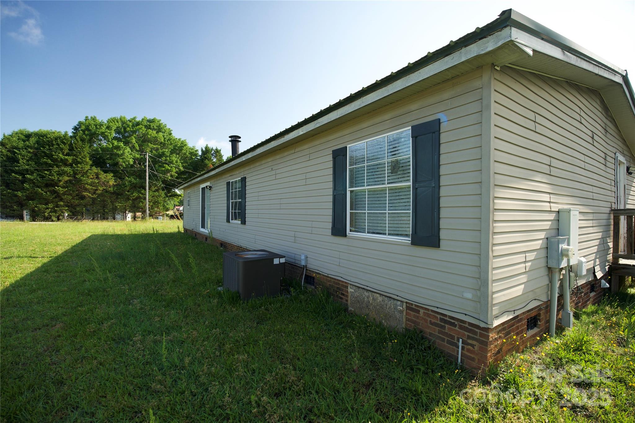 302 Edwards Road
