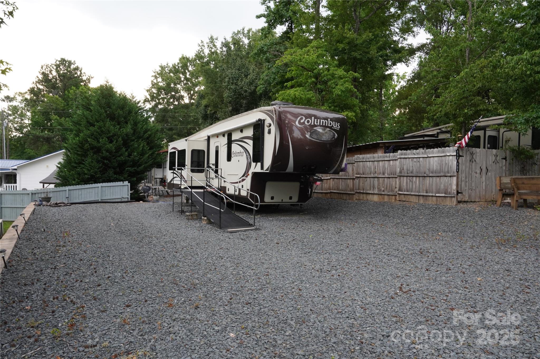 114 Redwood Trail