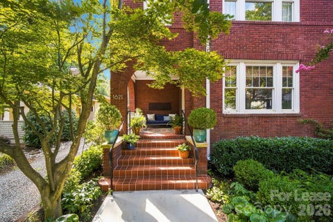 Photo of 1621 Lyndhurst Avenue, Charlotte, NC 28203 (MLS # 4417362)