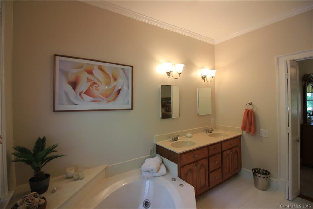 Old Williamsburg - Residential