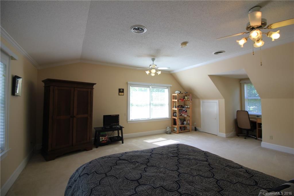 Old Williamsburg - Residential