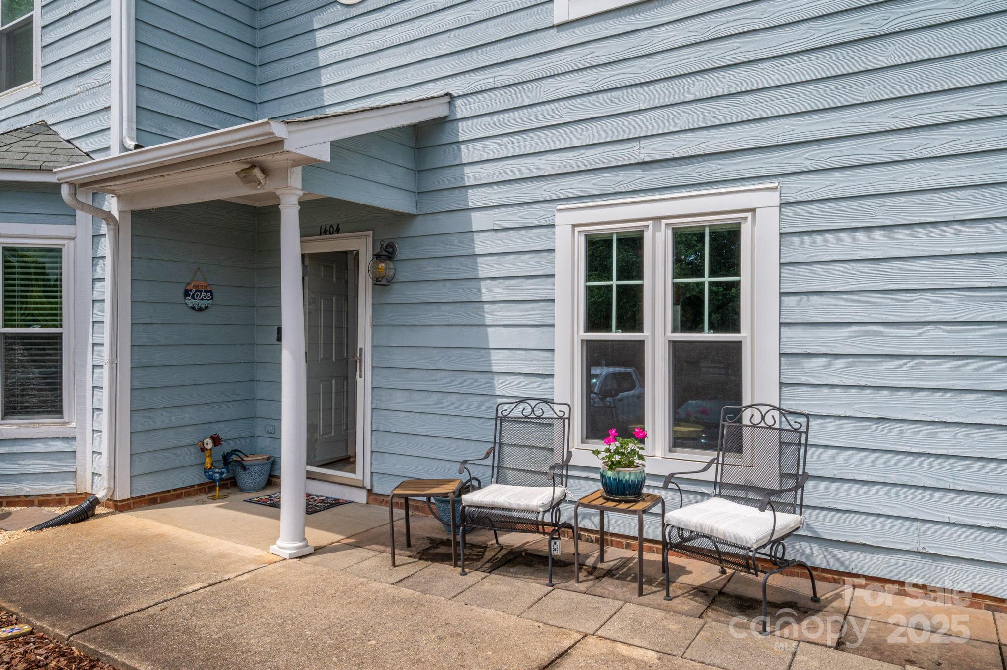 1404 River Drive