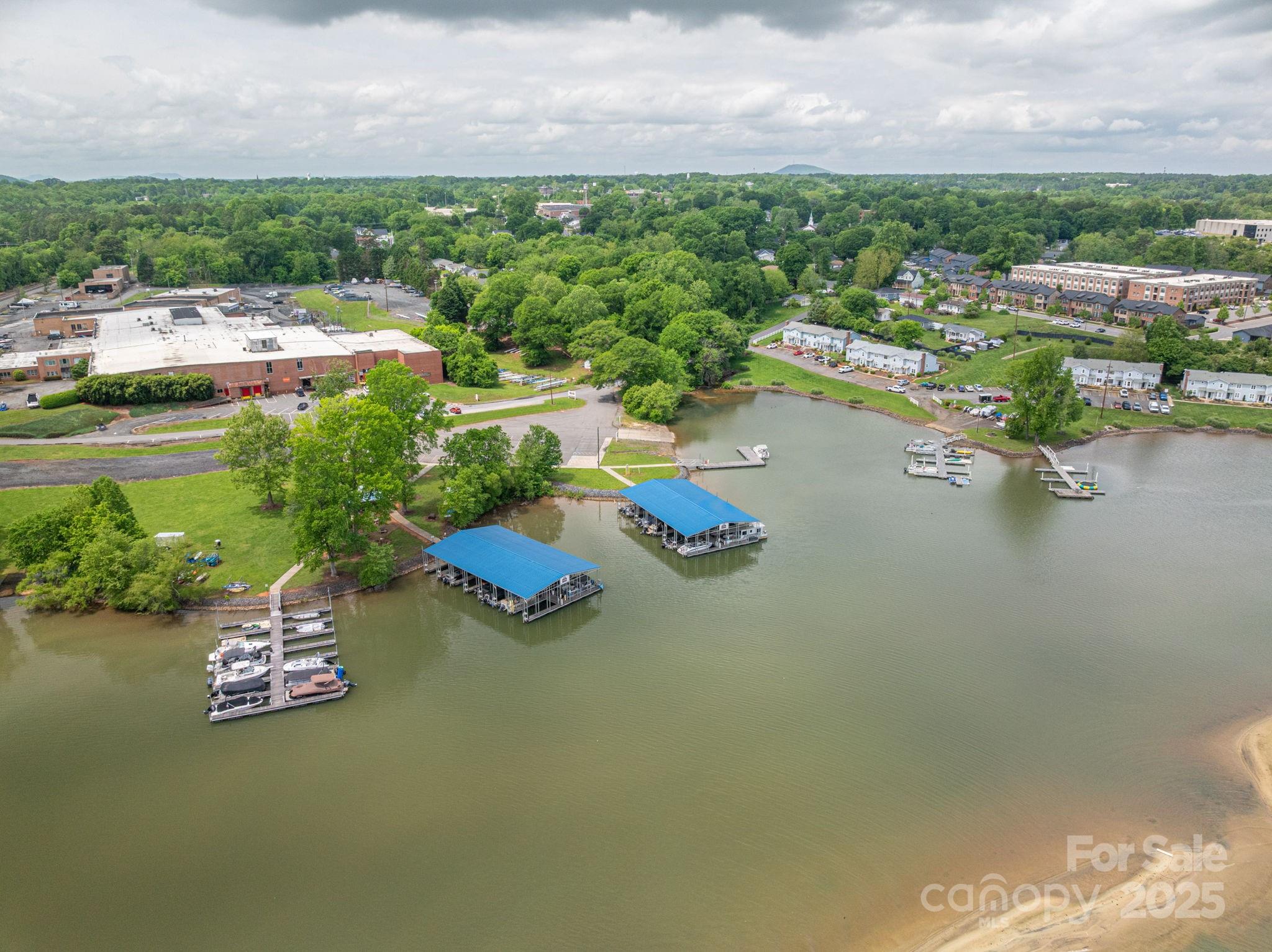 1404 River Drive