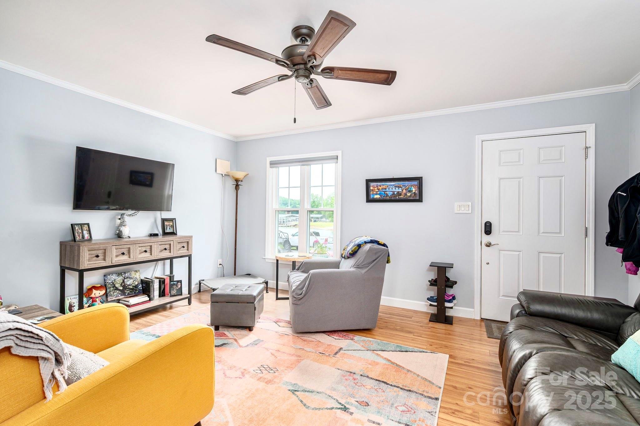 1404 River Drive